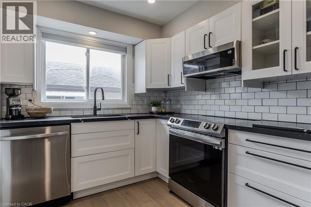 128 Margaret Avenue, Stoney Creek, Ontario  L8G 3G8 - Photo 6 - 40813313