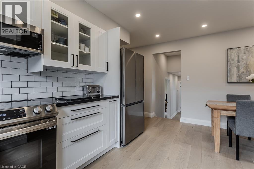 128 Margaret Avenue, Stoney Creek, Ontario  L8G 3G8 - Photo 7 - 40813313