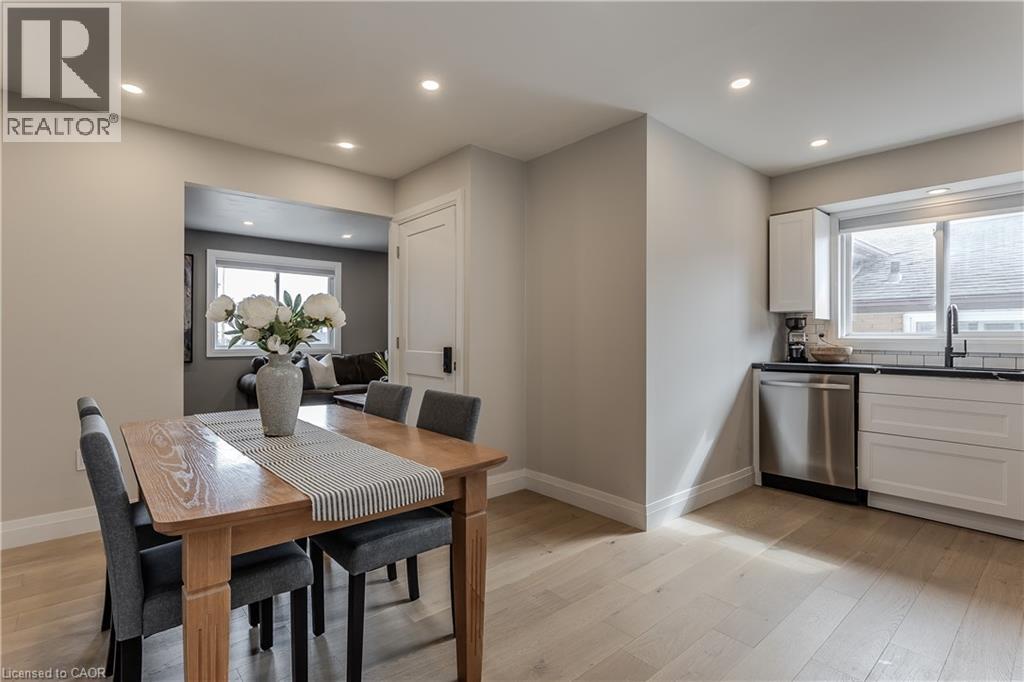 128 Margaret Avenue, Stoney Creek, Ontario  L8G 3G8 - Photo 8 - 40813313