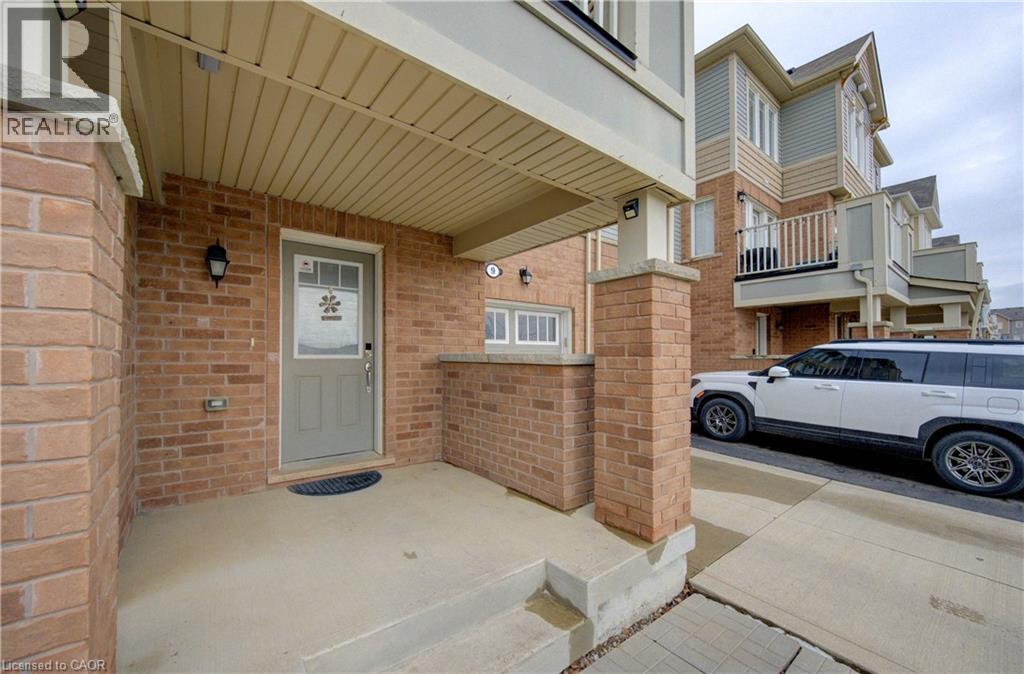 9 Outlook Terrace, Kitchener, Ontario  N2R 0K6 - Photo 4 - 40813299