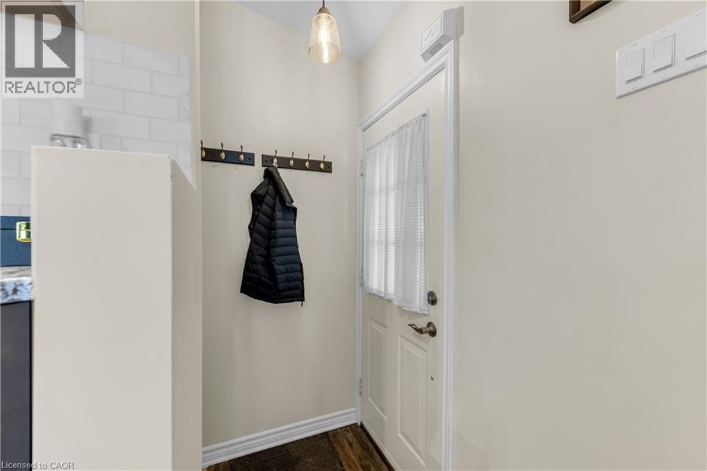 77 Lawfield Drive, Hamilton, Ontario  L8V 4C6 - Photo 12 - 40812956