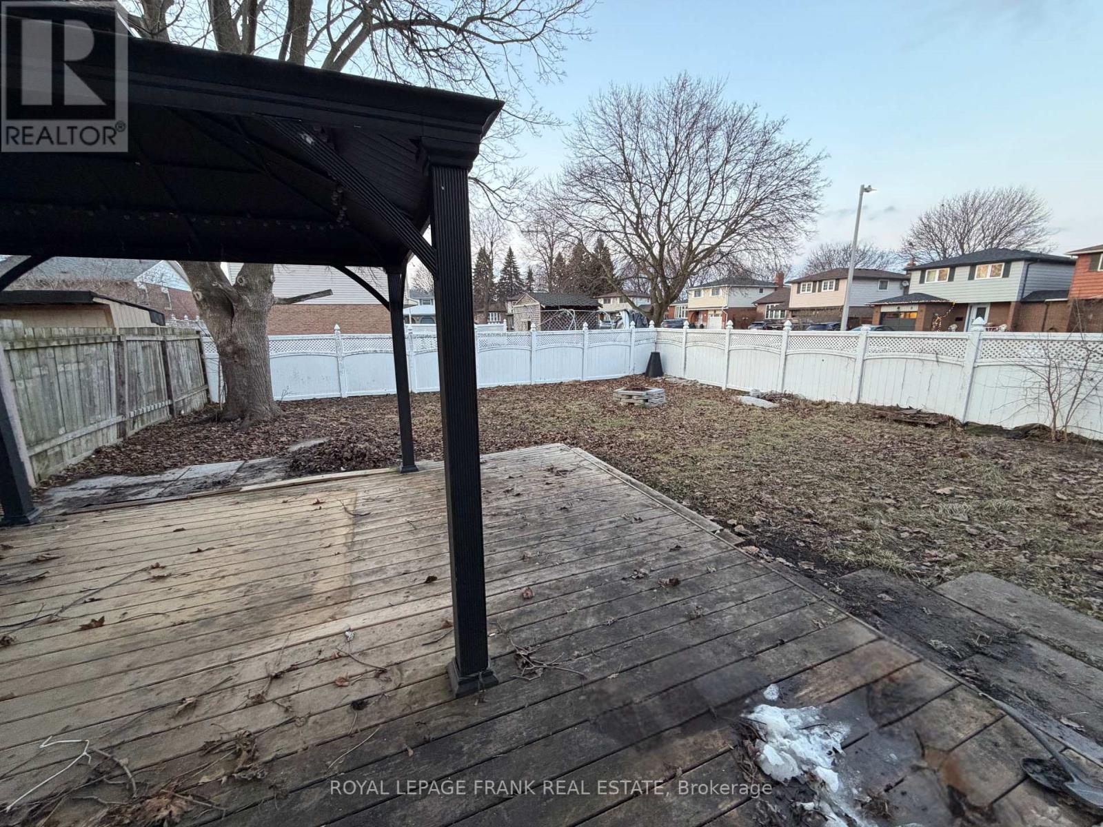 16 Loscombe Drive, Clarington, Ontario  L1C 3S9 - Photo 24 - E12902746