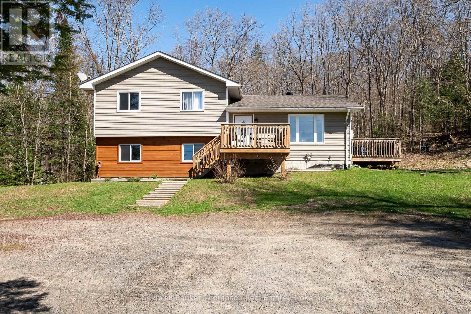 751 Old Muskoka Road, Huntsville, Ontario P0B 1M0 - Photo 1 - X12902854