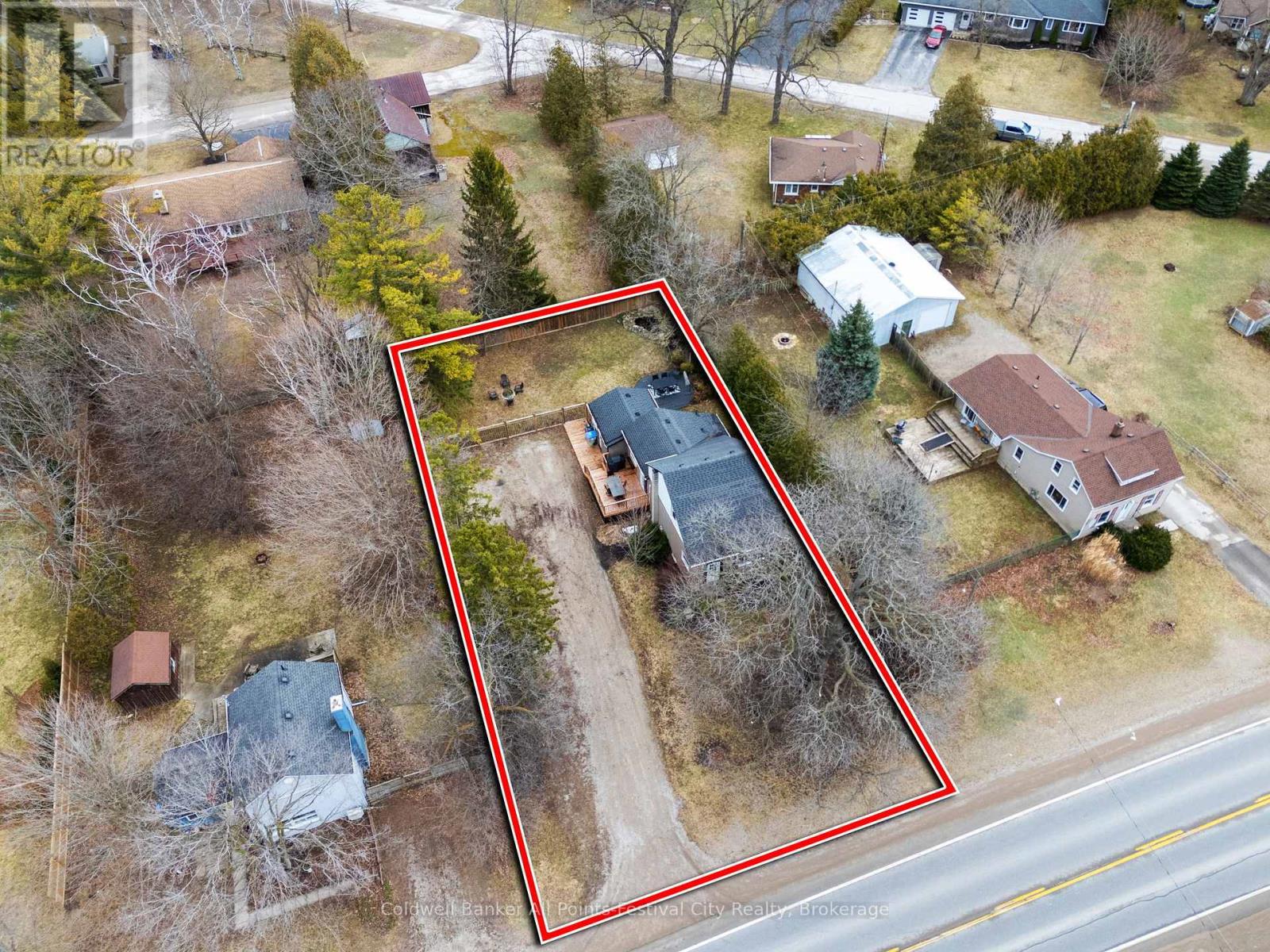 38 Main Street S, Bluewater, Ontario  N0M 1G0 - Photo 2 - X12902914