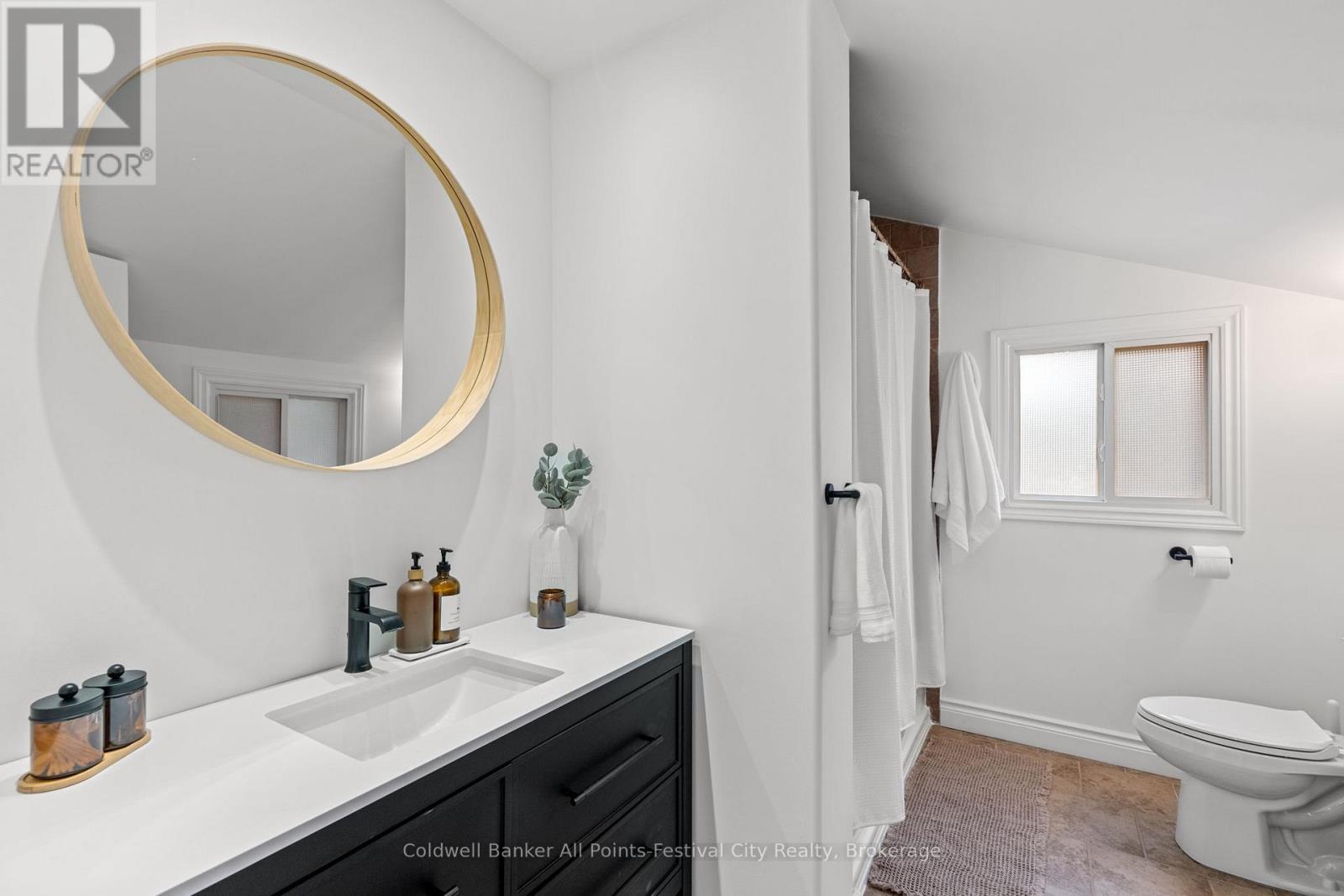 38 Main Street S, Bluewater, Ontario  N0M 1G0 - Photo 31 - X12902914