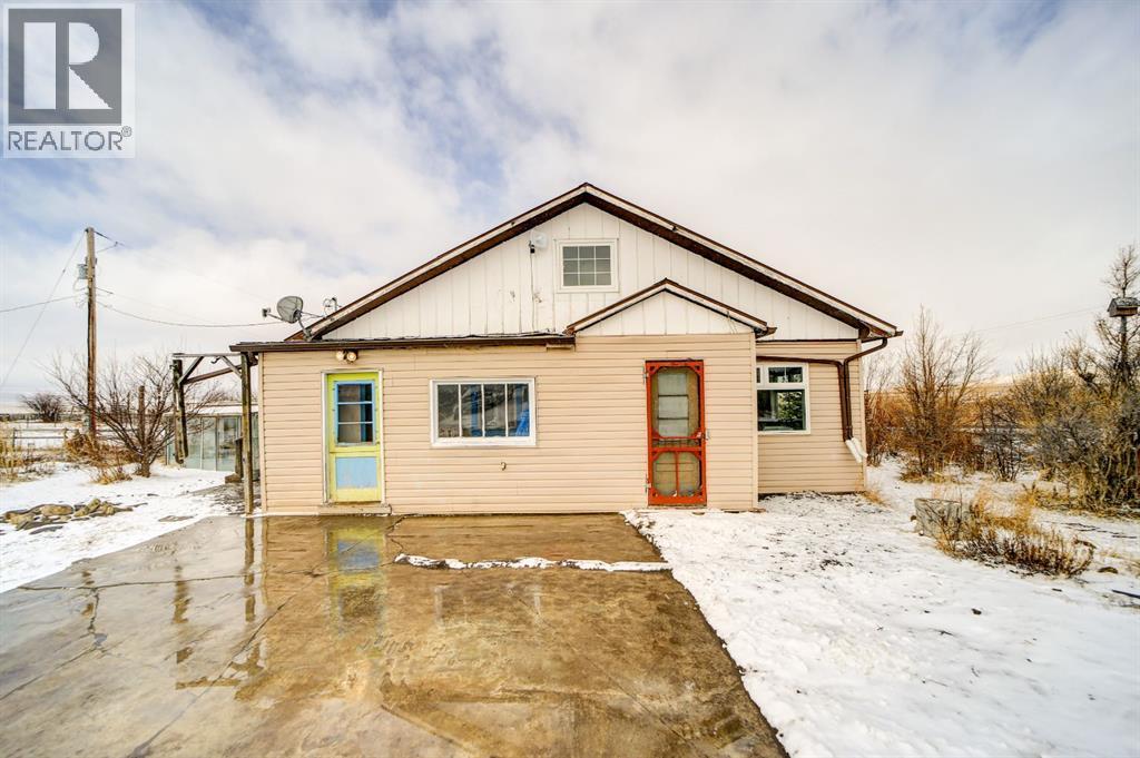 1227 Twp Rd 70, Cowley, Alberta  T0K 0P0 - Photo 2 - A2277911