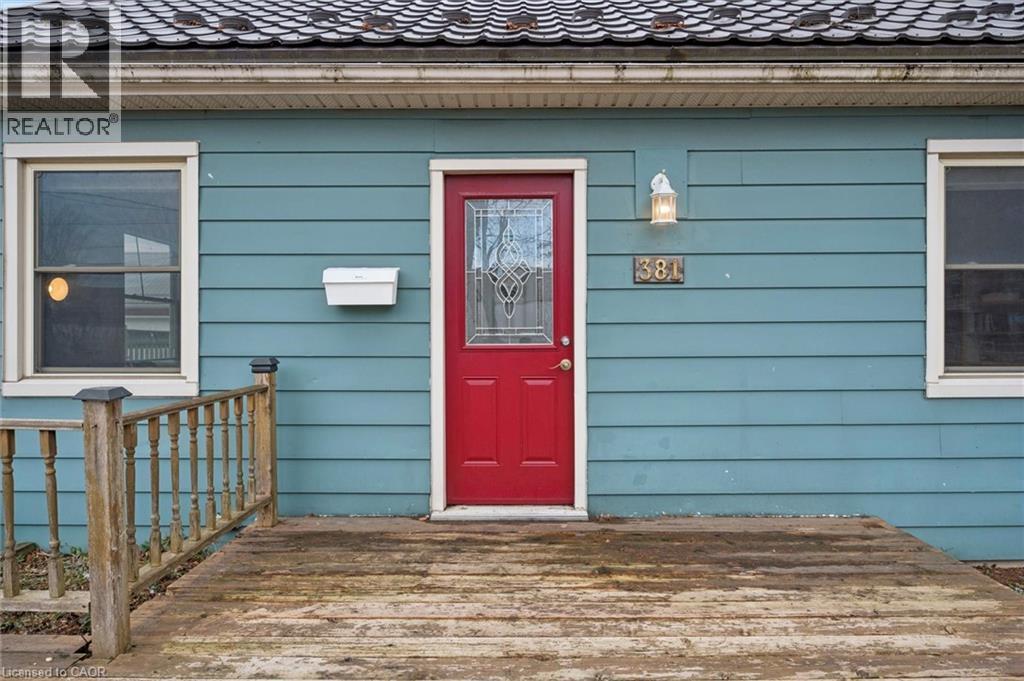 381 Connaught Street, Kitchener, Ontario  N2C 1C1 - Photo 4 - 40809109