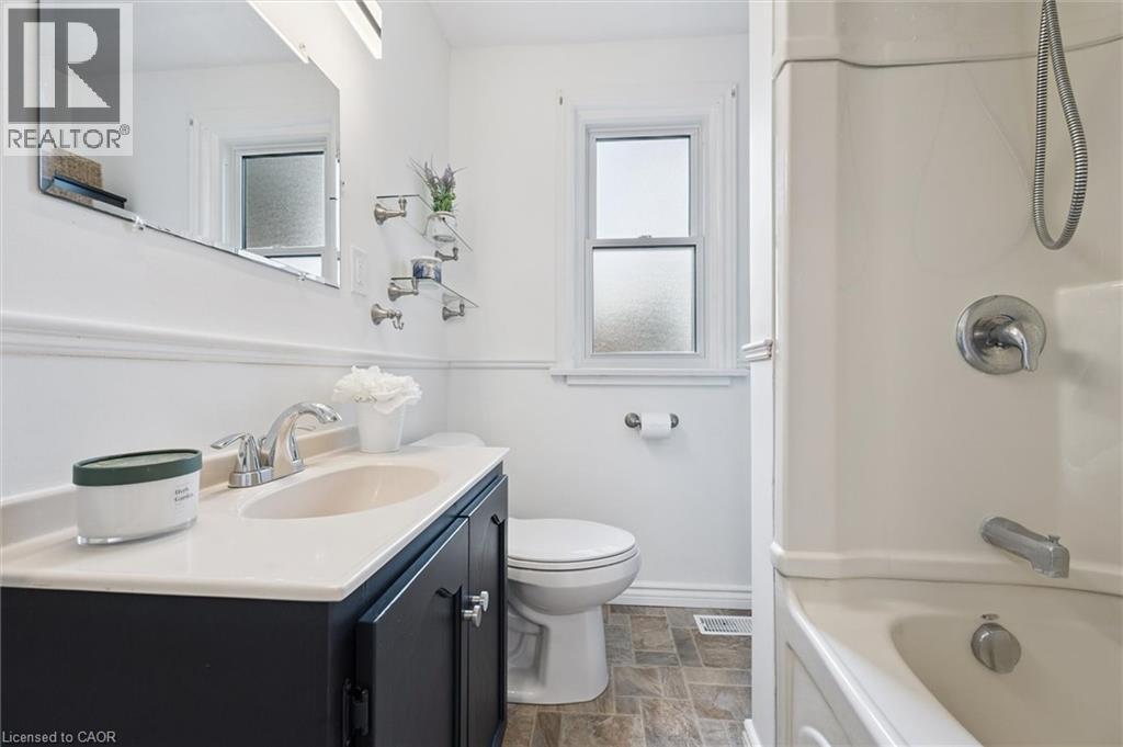 381 Connaught Street, Kitchener, Ontario  N2C 1C1 - Photo 16 - 40809109