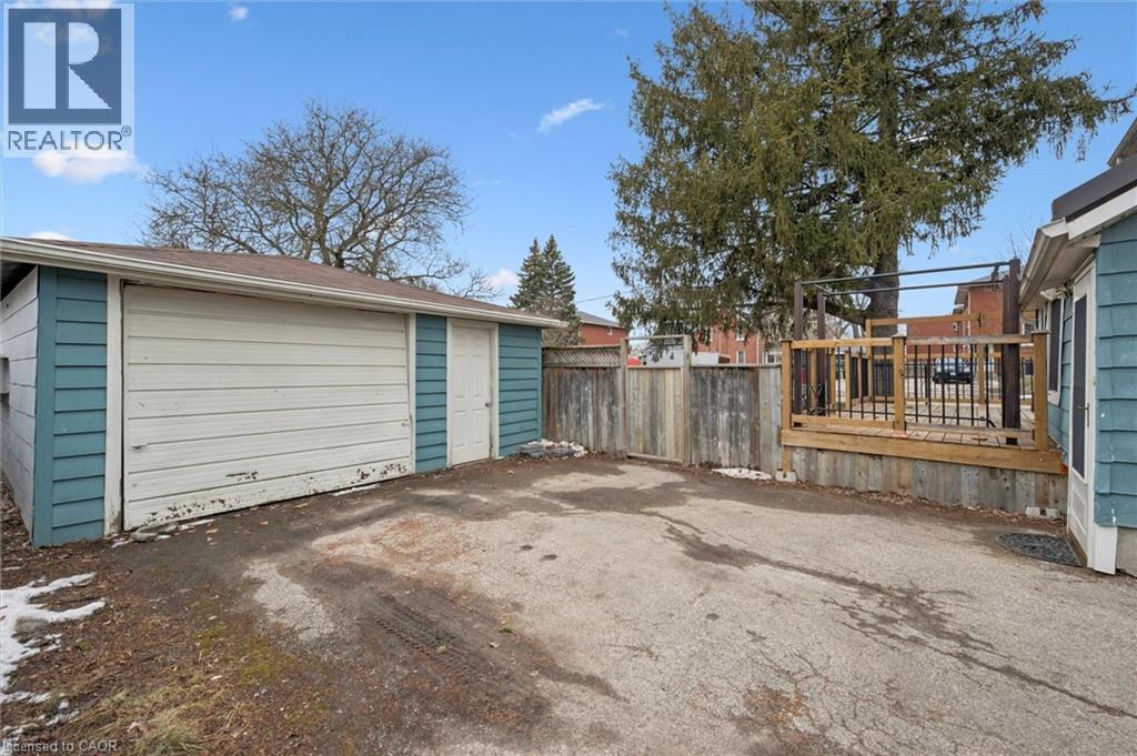 381 Connaught Street, Kitchener, Ontario  N2C 1C1 - Photo 25 - 40809109