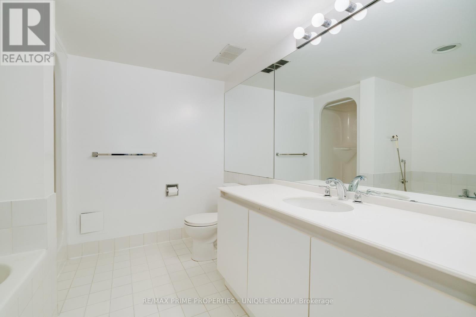 804 - 80 Front Street E, Toronto, Ontario M5E 1Z7 - Photo 17 - C12902726