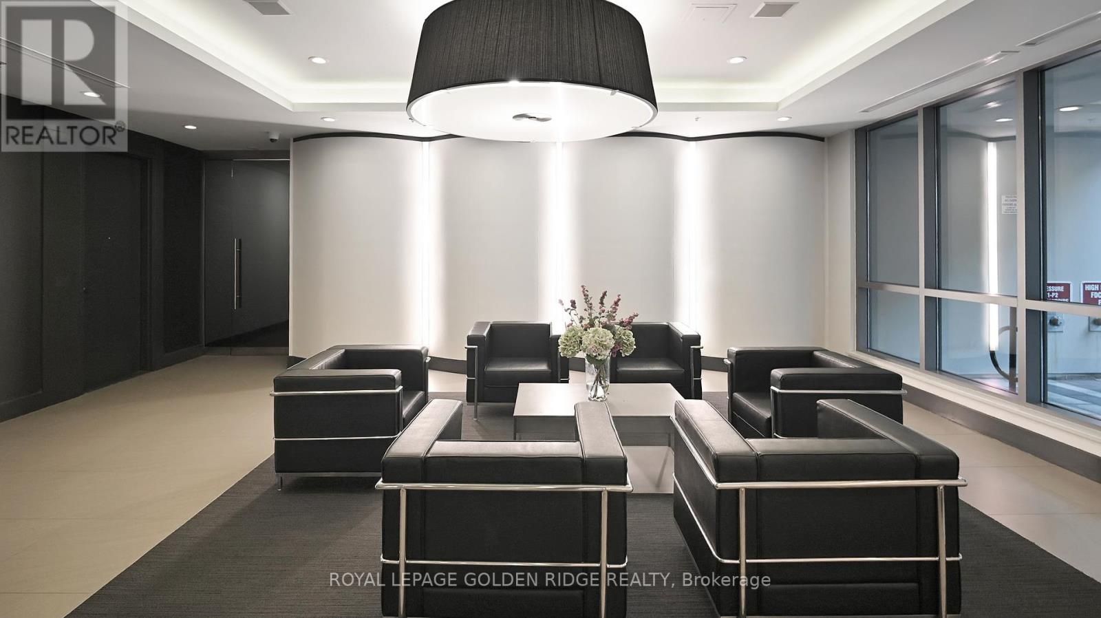 224 - 377 Madison Avenue, Toronto, Ontario  M4V 3E1 - Photo 8 - C12902816