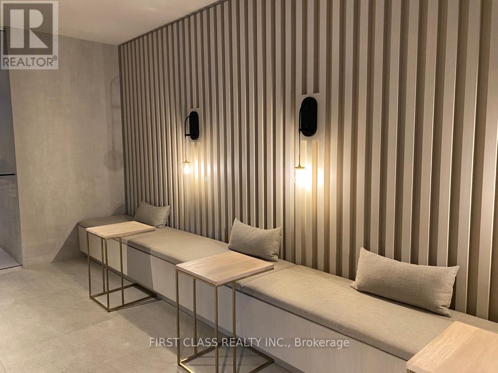 5805 - 55 Cooper Street, Toronto, Ontario  M5E 0G1 - Photo 3 - C12902844