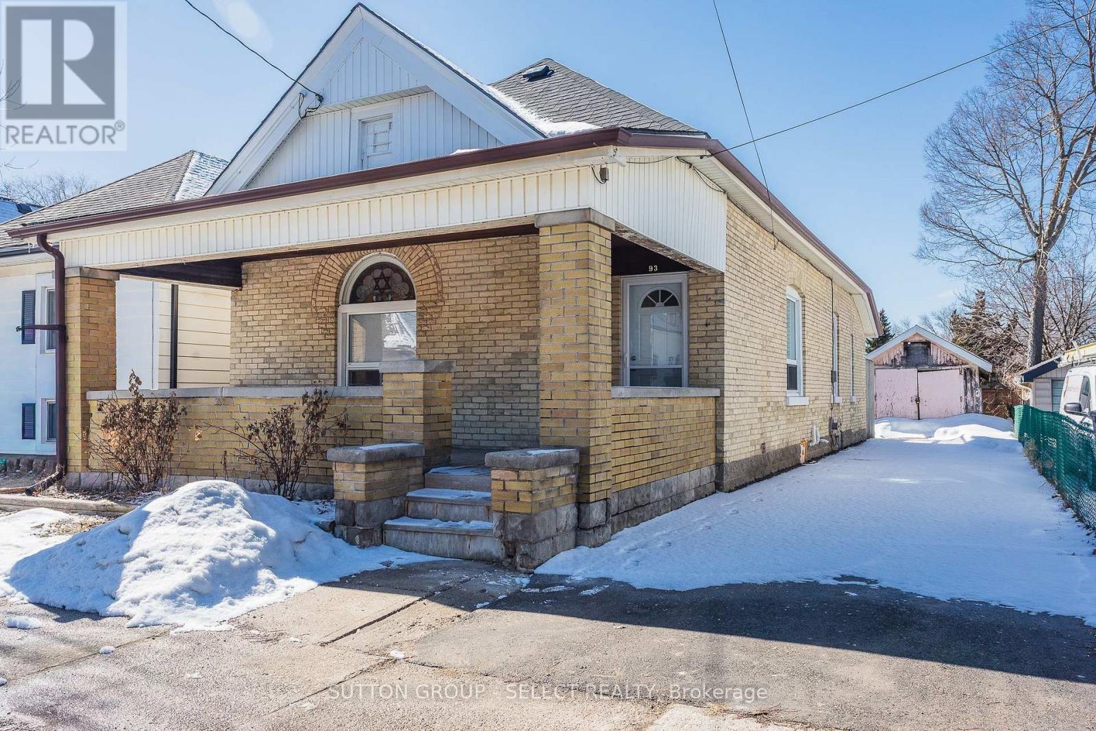 93 Dillabough Street, London East, Ontario  N5Z 2B9 - Photo 2 - X12902642