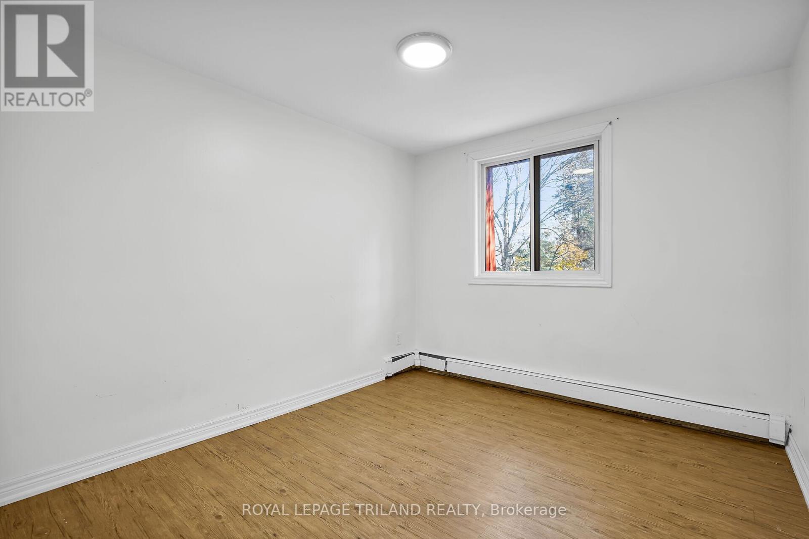 301 - 294 Saulsbury Street, Strathroy-Caradoc, Ontario  N7G 2B2 - Photo 10 - X12902670