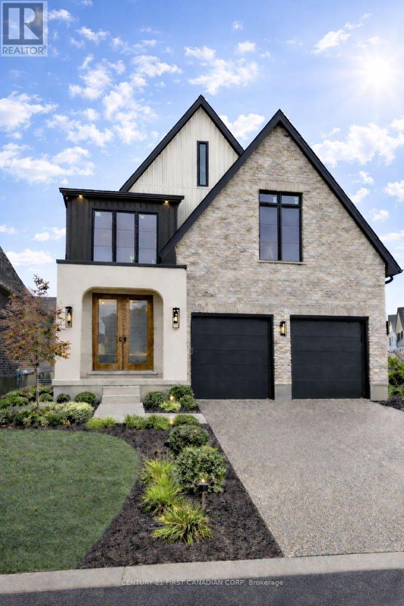 104 DARWIN CRESCENT, London South, Ontario