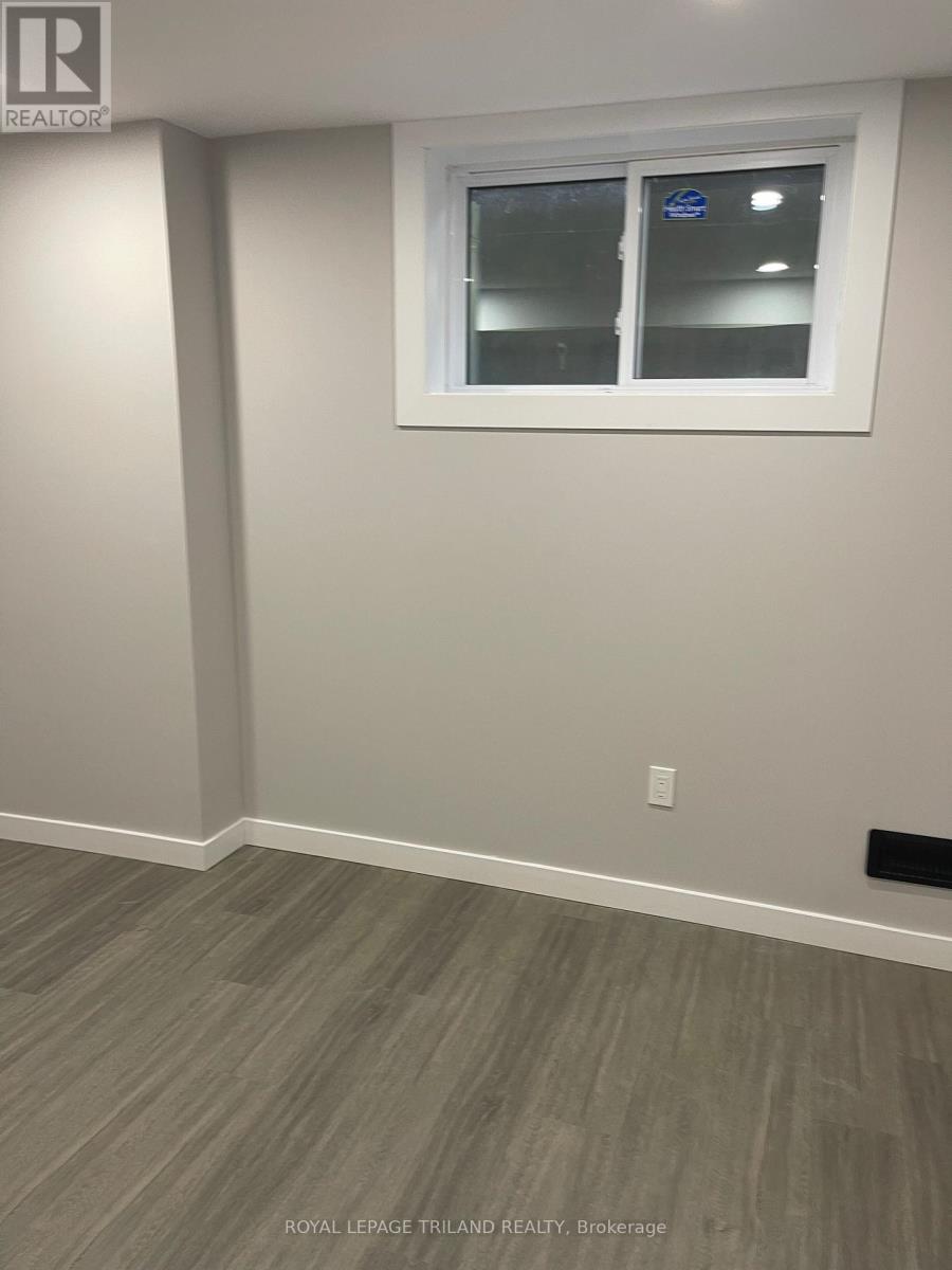 1 Woodland Place, London South, Ontario  N6C 1H9 - Photo 24 - X12902696