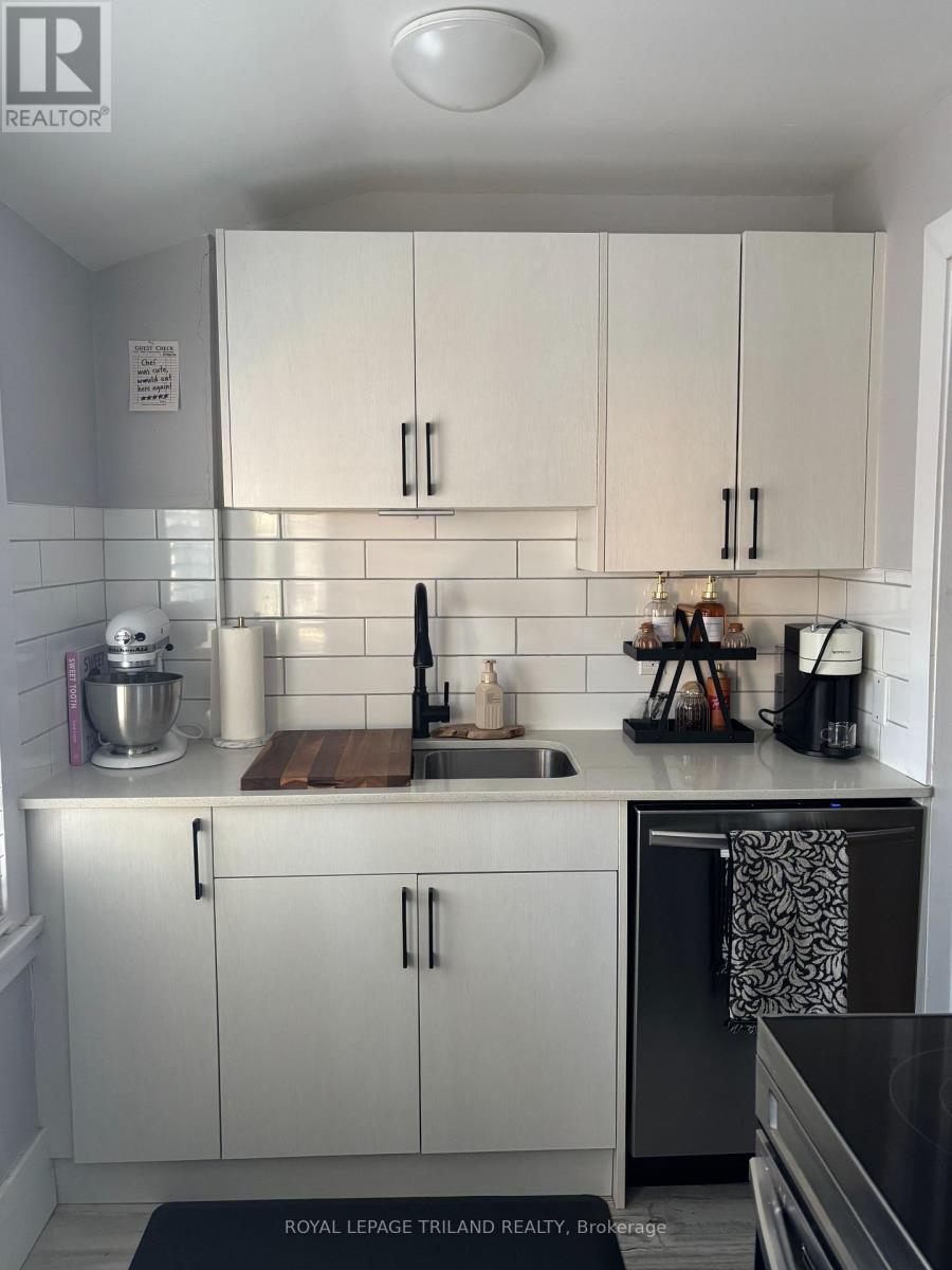 1 Woodland Place, London South, Ontario  N6C 1H9 - Photo 42 - X12902696