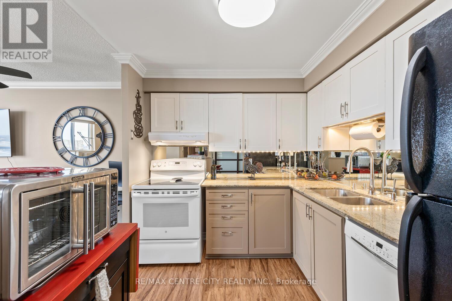 809 - 127 Belmont Drive, London South, Ontario  N6J 4J7 - Photo 10 - X12902724