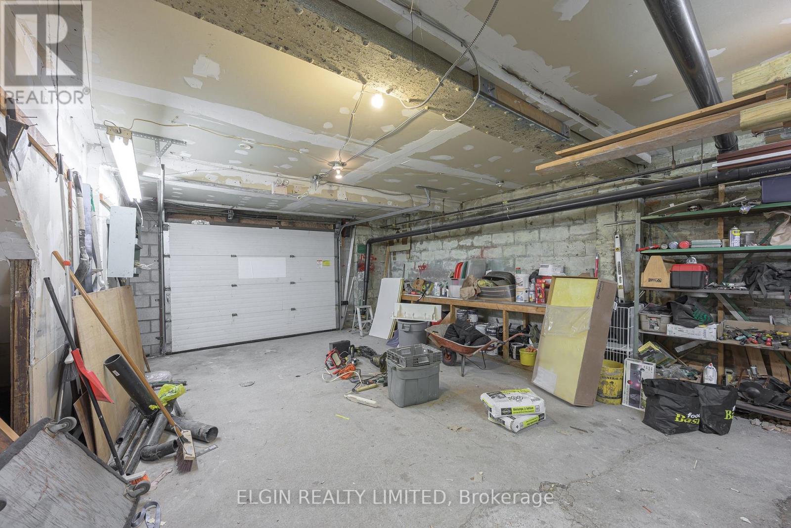 801-807 Talbot Street, St. Thomas, Ontario  N5P 1E4 - Photo 17 - X12902778