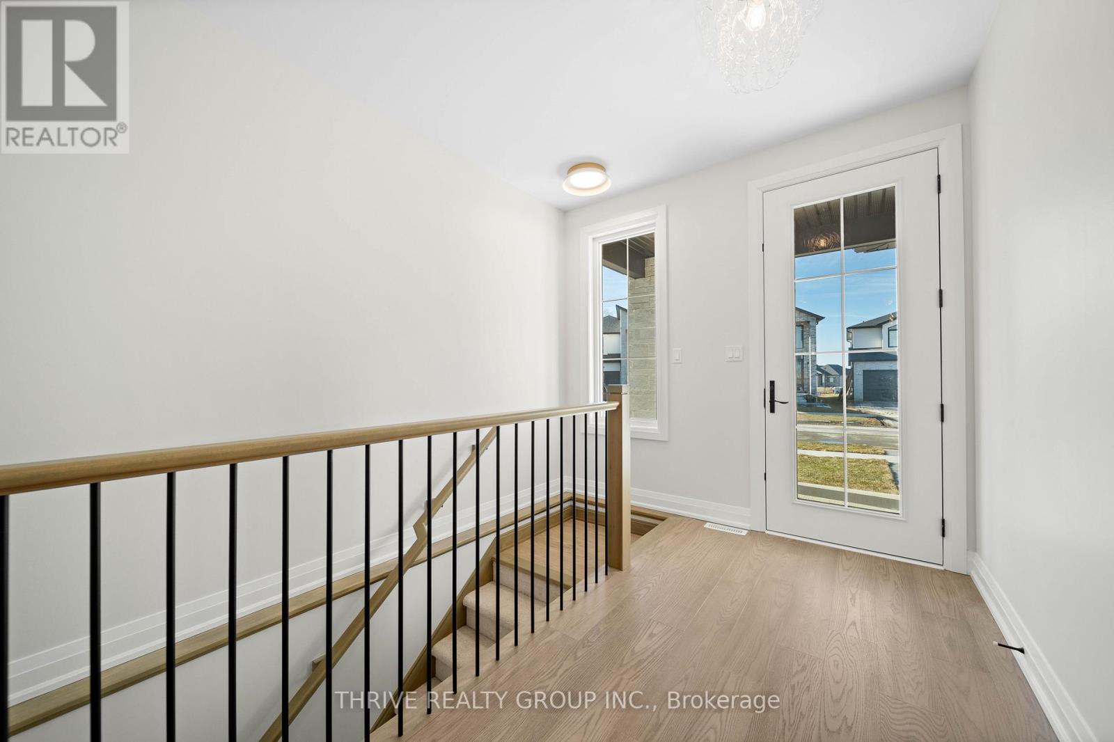 4275 Sagebrush Crescent, London South, Ontario  N6P 1H5 - Photo 3 - X12902808