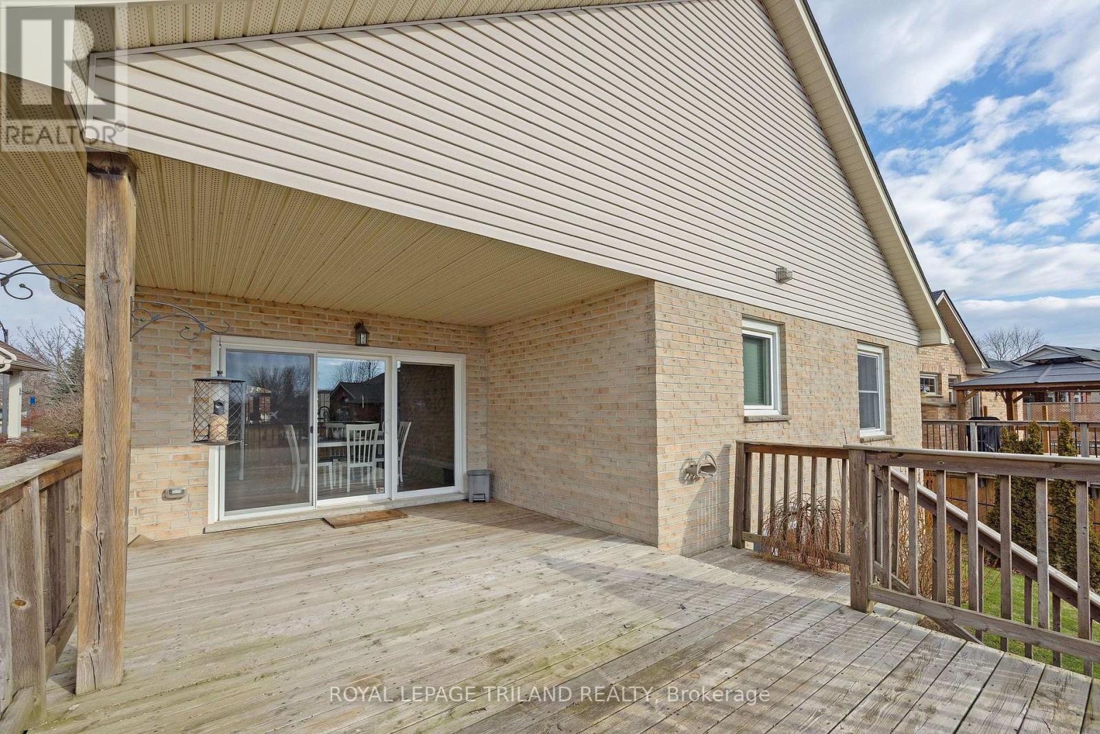 39 Augusta Crescent, St. Thomas, Ontario  N5R 6J8 - Photo 38 - X12902870