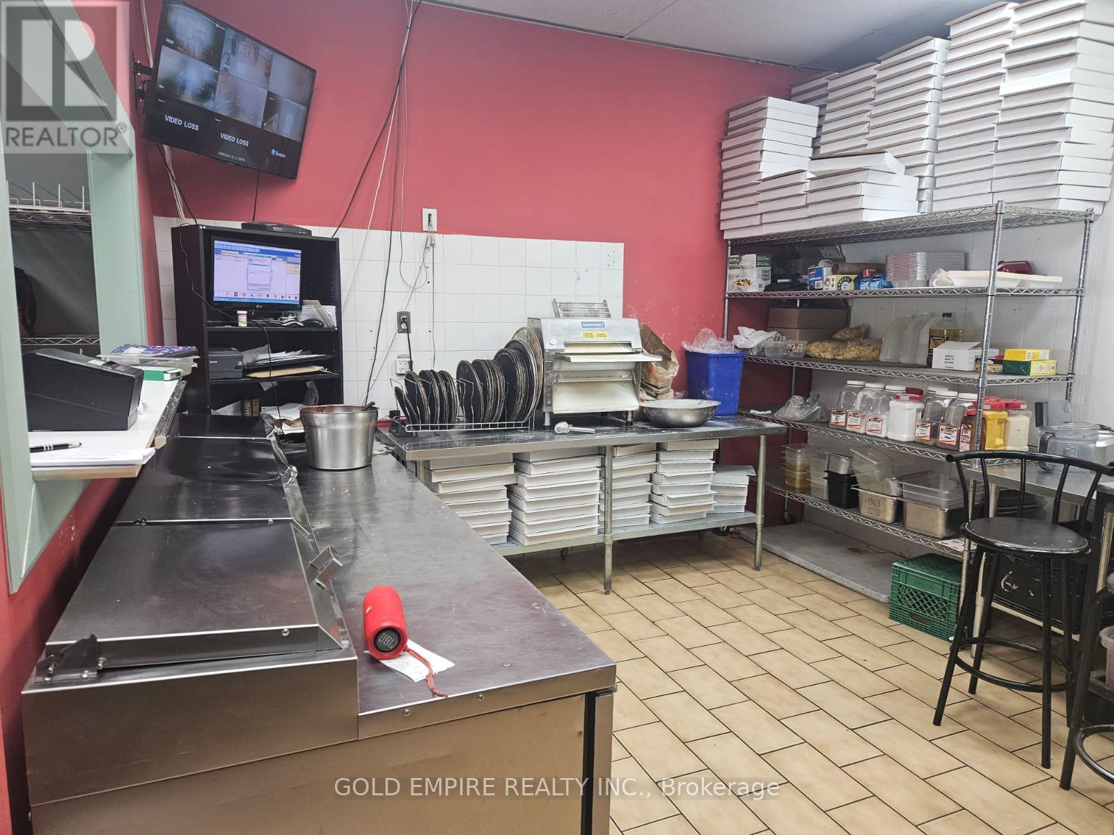 1101 Jalna Boulevard S, London South, Ontario  N6E 3B3 - Photo 2 - X12902926