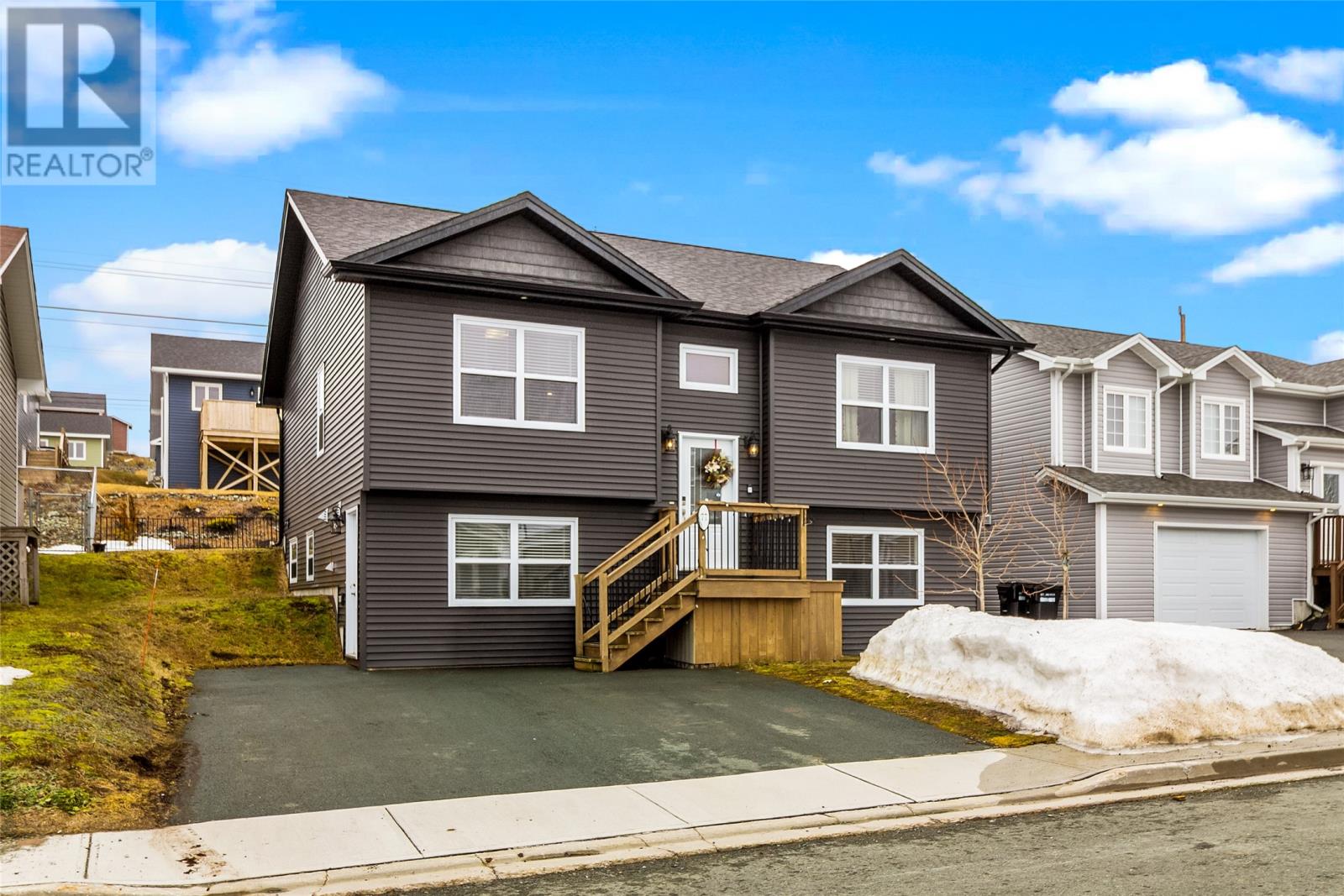 77 Maurice Putt Crescent, St. John's, Newfoundland & Labrador  A1B 1G6 - Photo 2 - 1295357