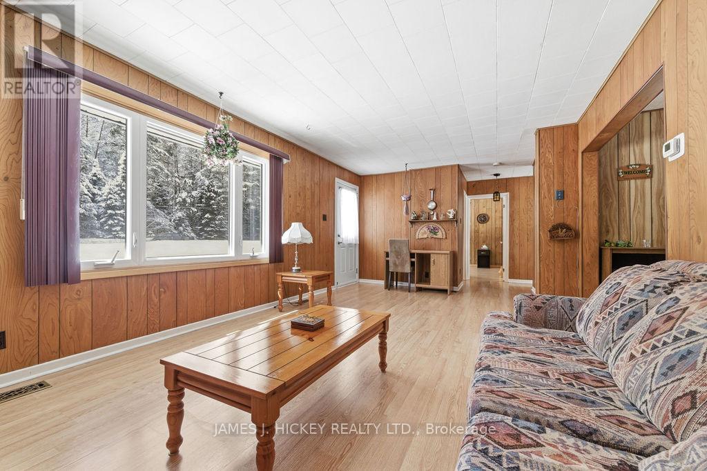 33416 Hwy 17 Highway W, Deep River, Ontario  K0J 1P0 - Photo 13 - X12902806