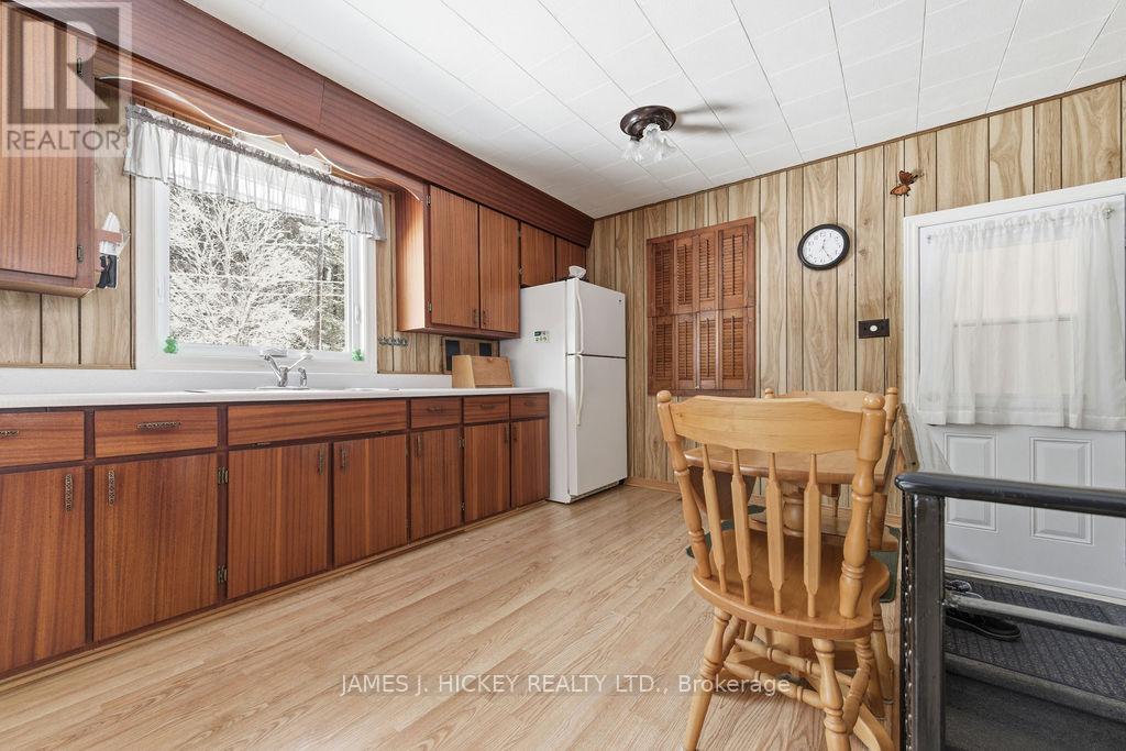 33416 Hwy 17 Highway W, Deep River, Ontario  K0J 1P0 - Photo 3 - X12902806