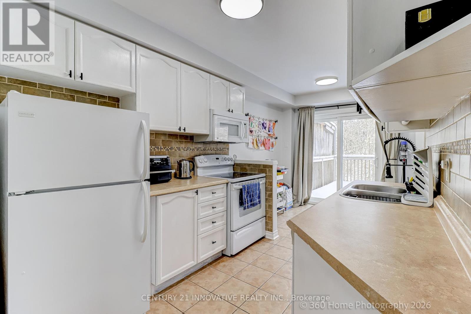 1896 Woodgate Court, Oshawa, Ontario  L1G 7Z2 - Photo 5 - E12902650