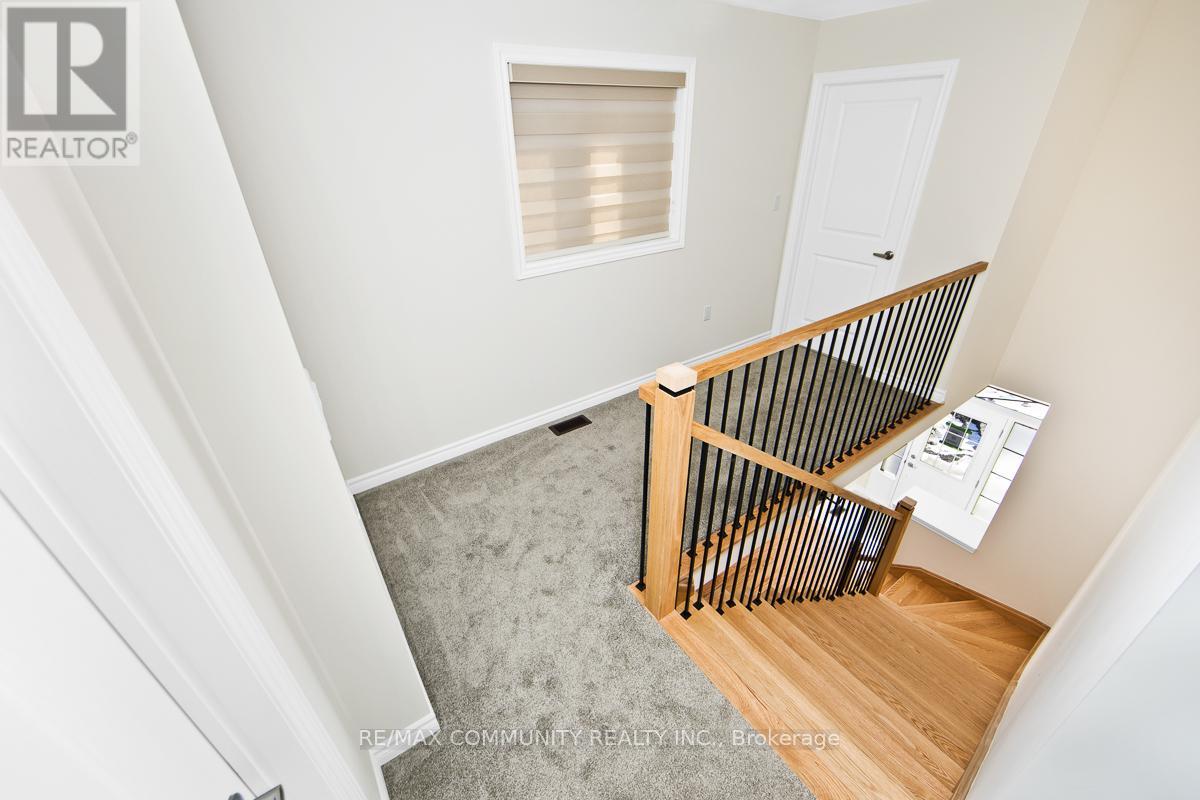 1169 Sea Mist Street, Pickering, Ontario  L1X 0R1 - Photo 11 - E12902662