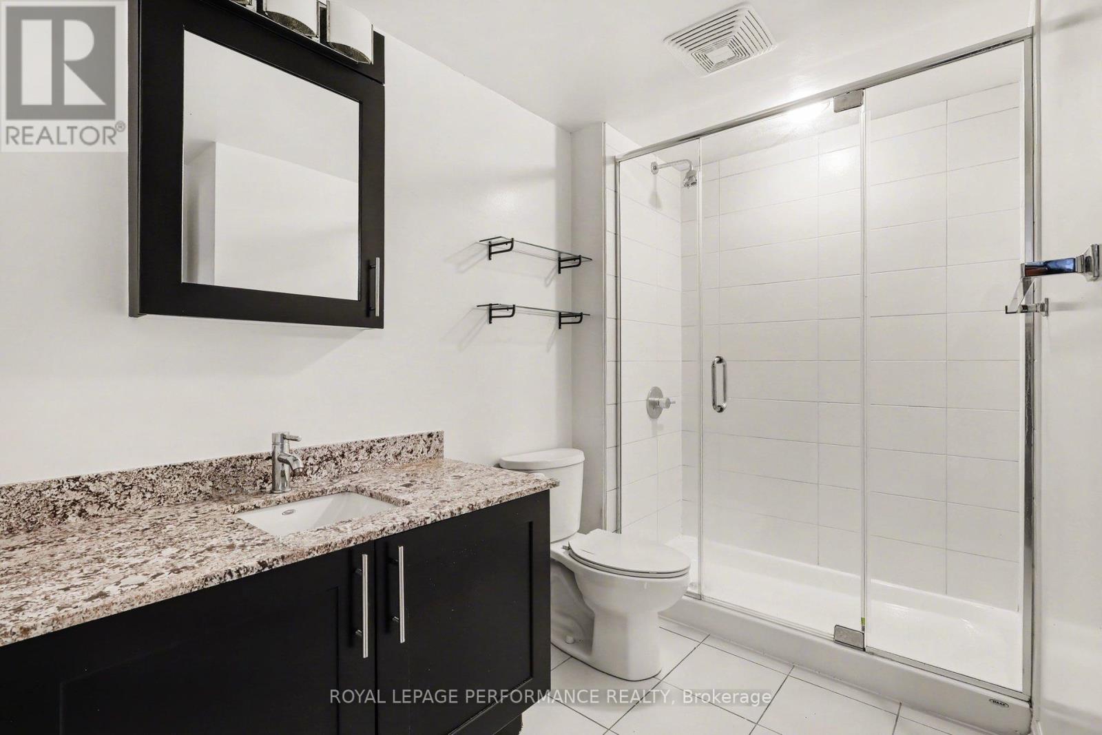 204 - 242 Rideau Street, Ottawa, Ontario  K1N 0B7 - Photo 11 - X12902864