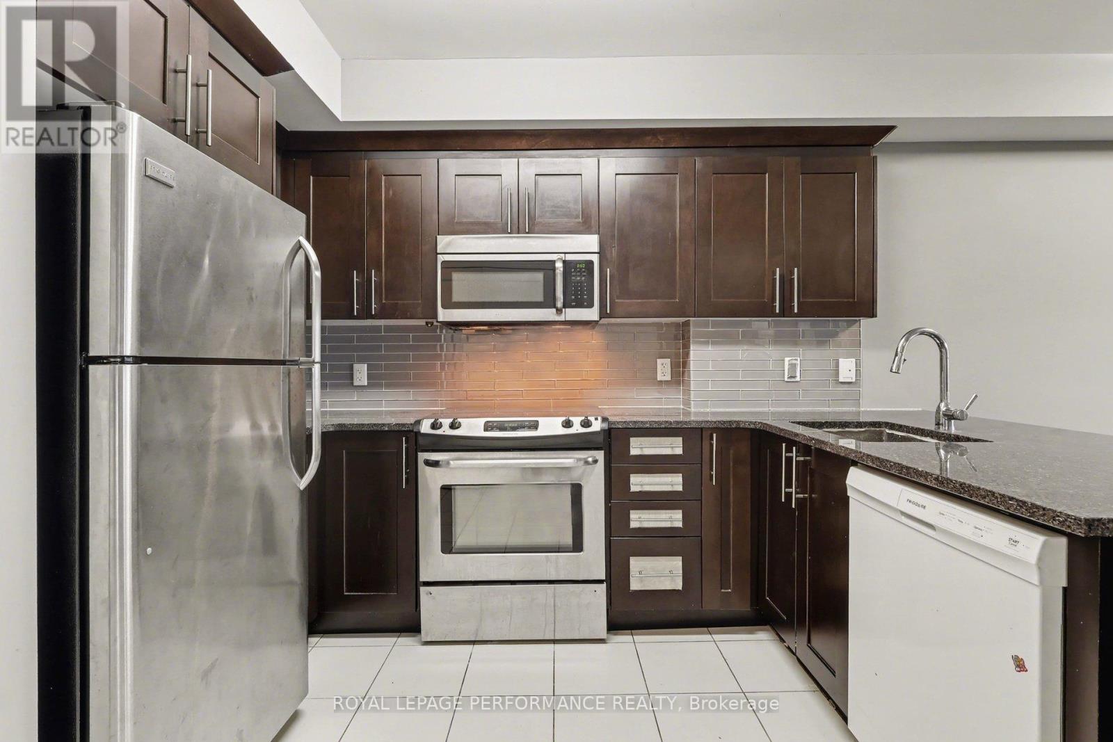 204 - 242 Rideau Street, Ottawa, Ontario  K1N 0B7 - Photo 6 - X12902864