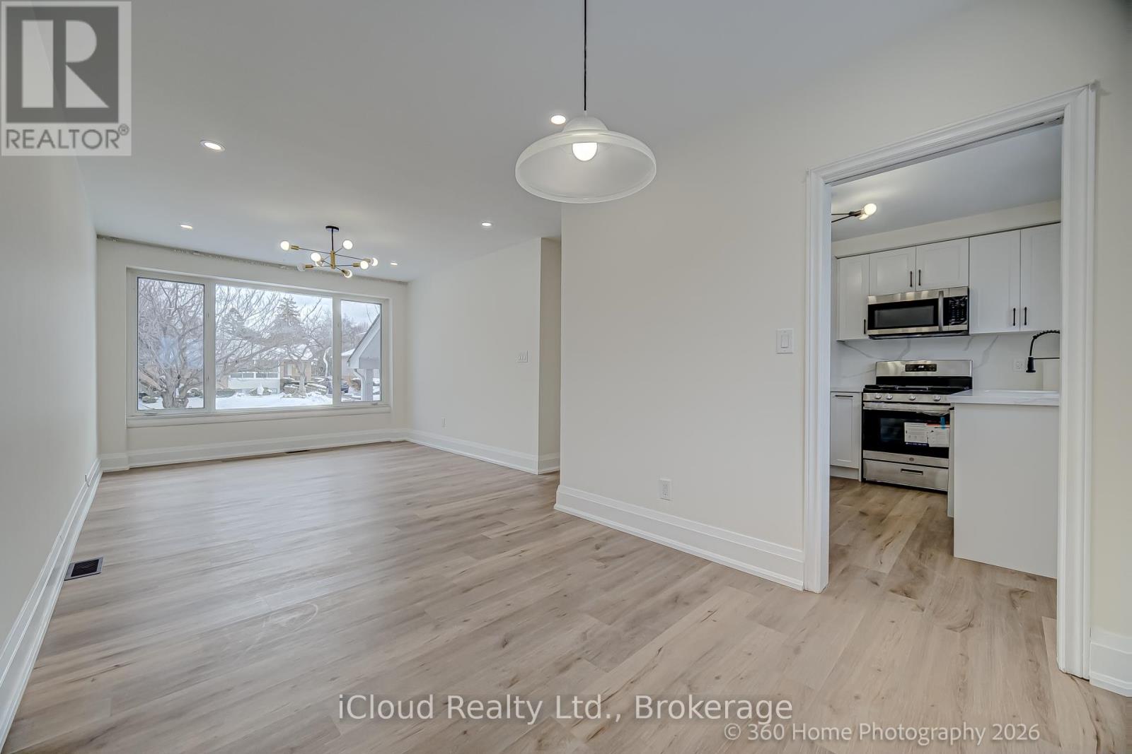 73 Berkinshaw Crescent, Toronto, Ontario  M3B 2T1 - Photo 11 - C12902558