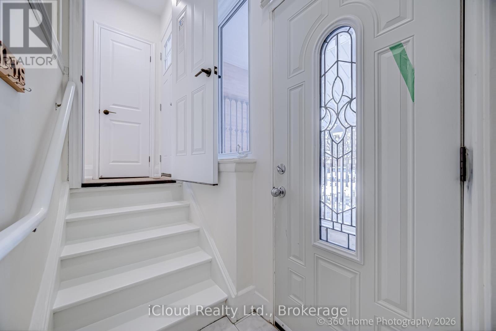 73 Berkinshaw Crescent, Toronto, Ontario  M3B 2T1 - Photo 25 - C12902558