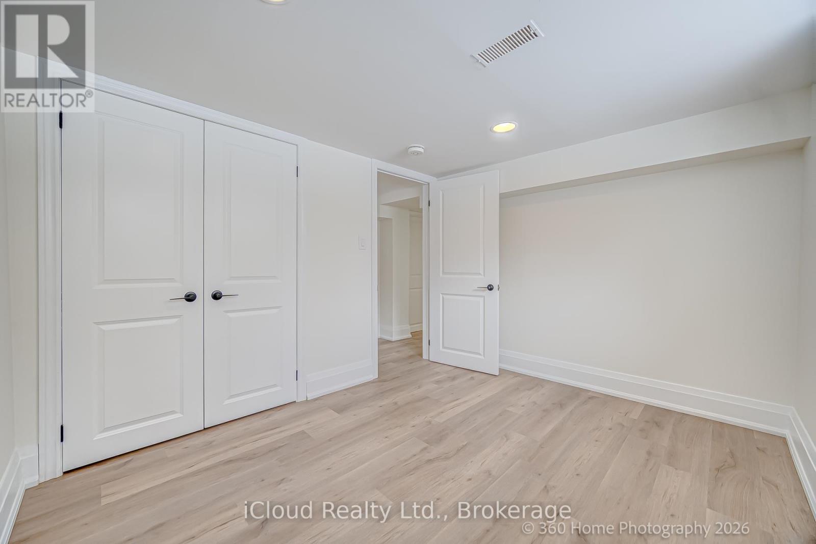 73 Berkinshaw Crescent, Toronto, Ontario  M3B 2T1 - Photo 30 - C12902558