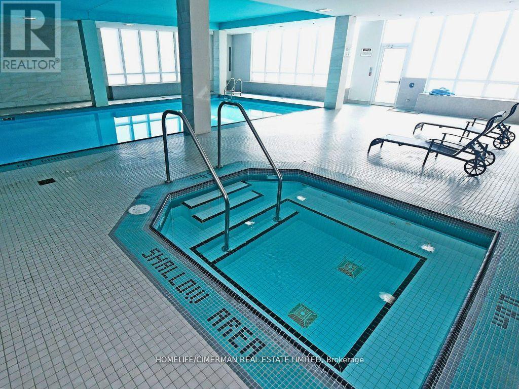 1512 - 75 North Park Road, Vaughan (Beverley Glen), Ontario  L4J 0H8 - Photo 13 - N12902702