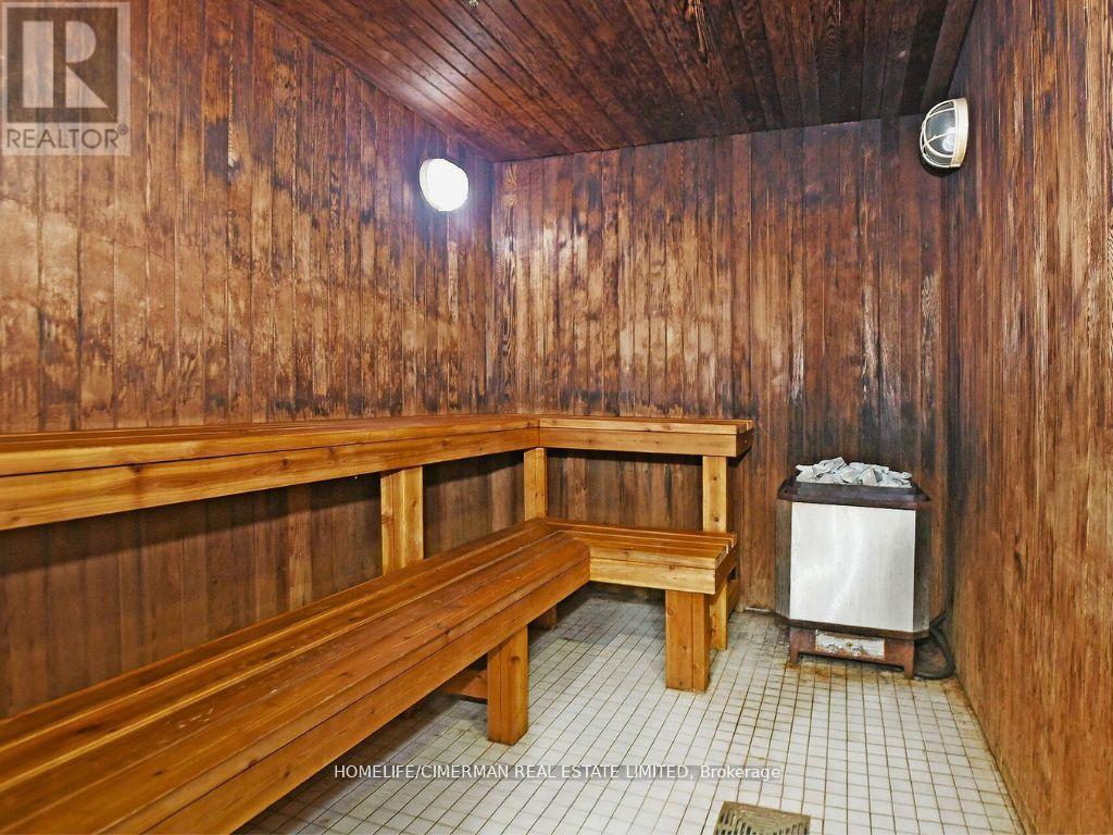 1512 - 75 North Park Road, Vaughan (Beverley Glen), Ontario  L4J 0H8 - Photo 18 - N12902702