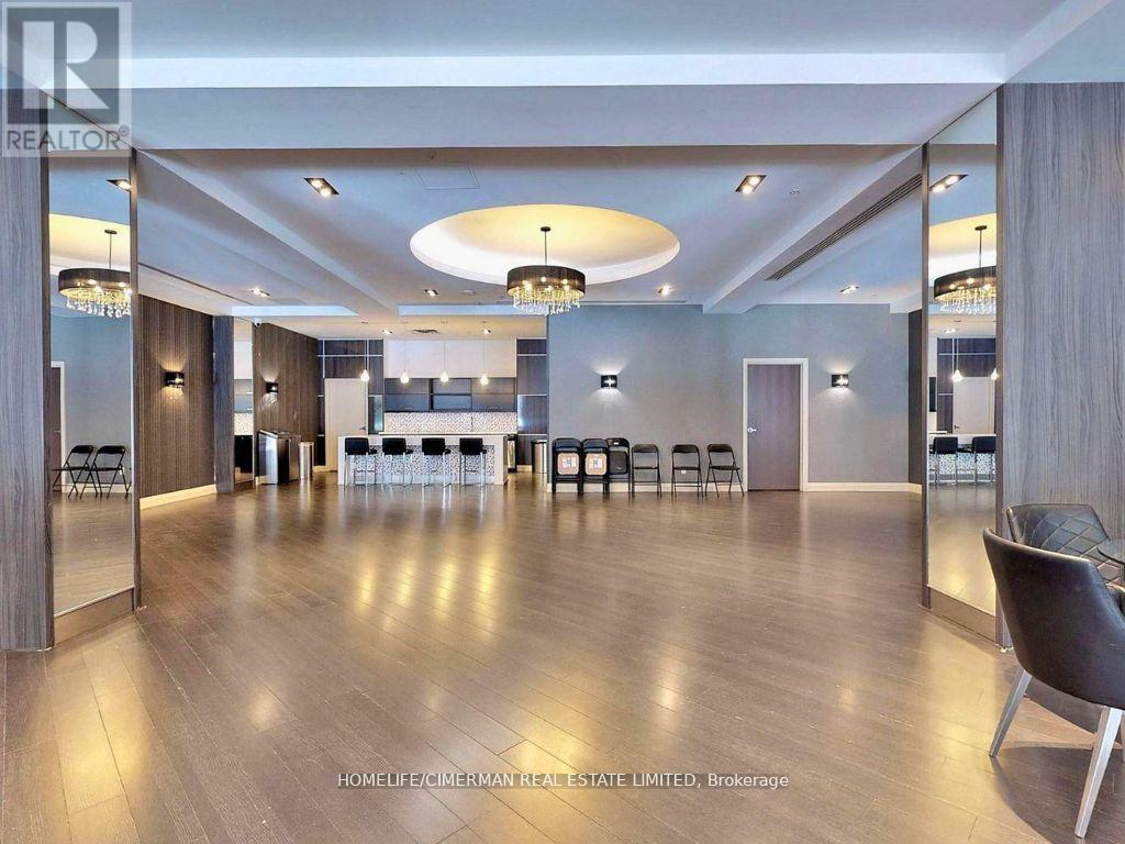 1512 - 75 North Park Road, Vaughan (Beverley Glen), Ontario  L4J 0H8 - Photo 6 - N12902702