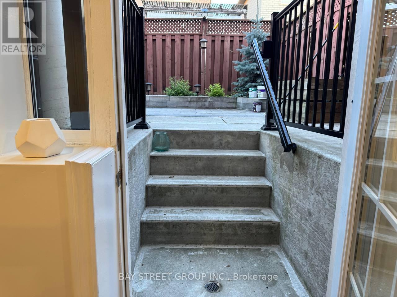 49 Chiara Drive, Vaughan (Vellore Village), Ontario  L6A 3K3 - Photo 13 - N12902718