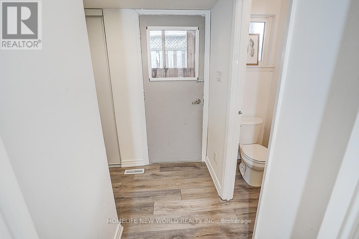 715 Irwin Crescent, Newmarket, Ontario  L3Y 5A4 - Photo 15 - N12902774