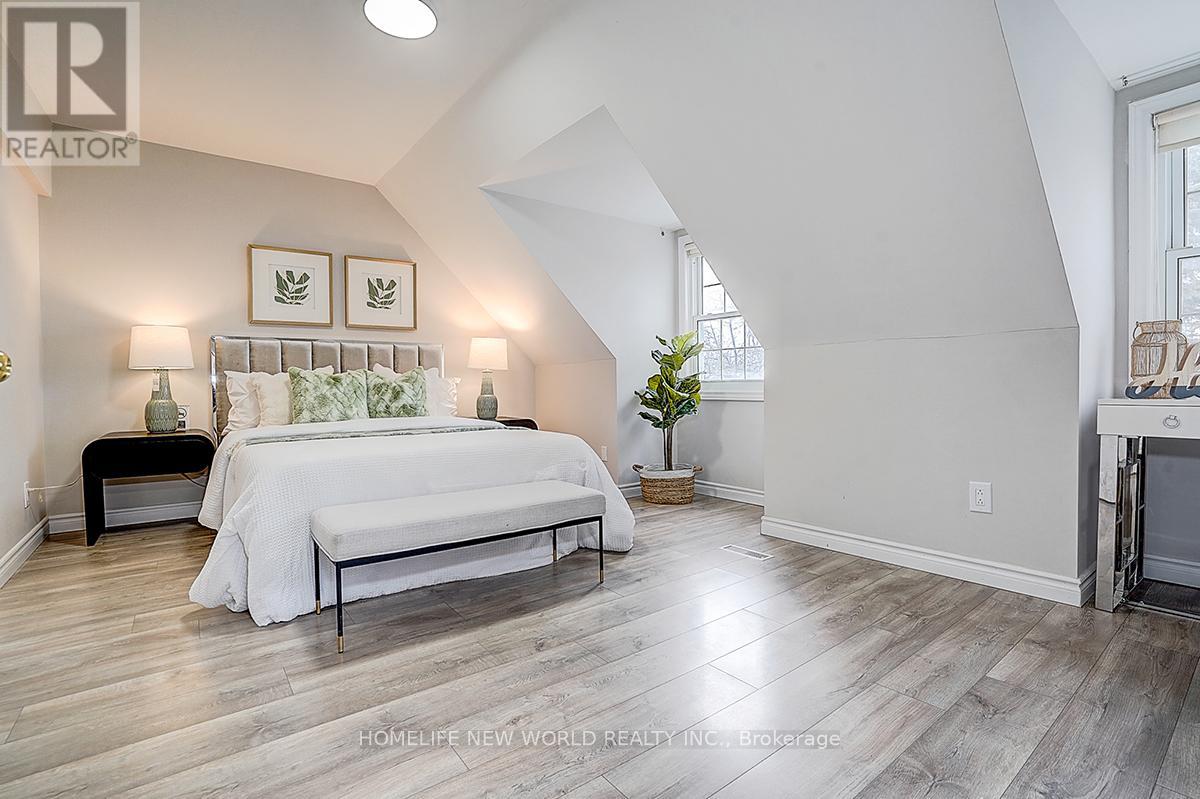 715 Irwin Crescent, Newmarket, Ontario  L3Y 5A4 - Photo 18 - N12902774