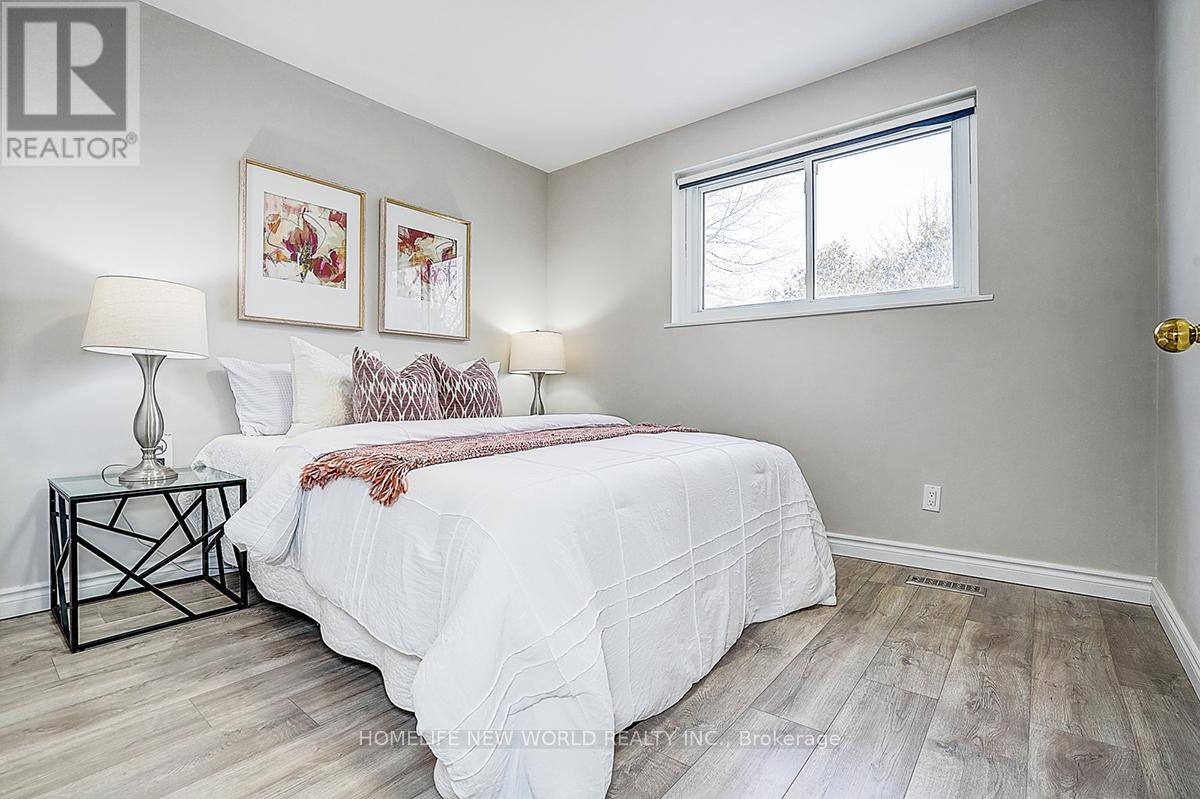 715 Irwin Crescent, Newmarket, Ontario  L3Y 5A4 - Photo 22 - N12902774