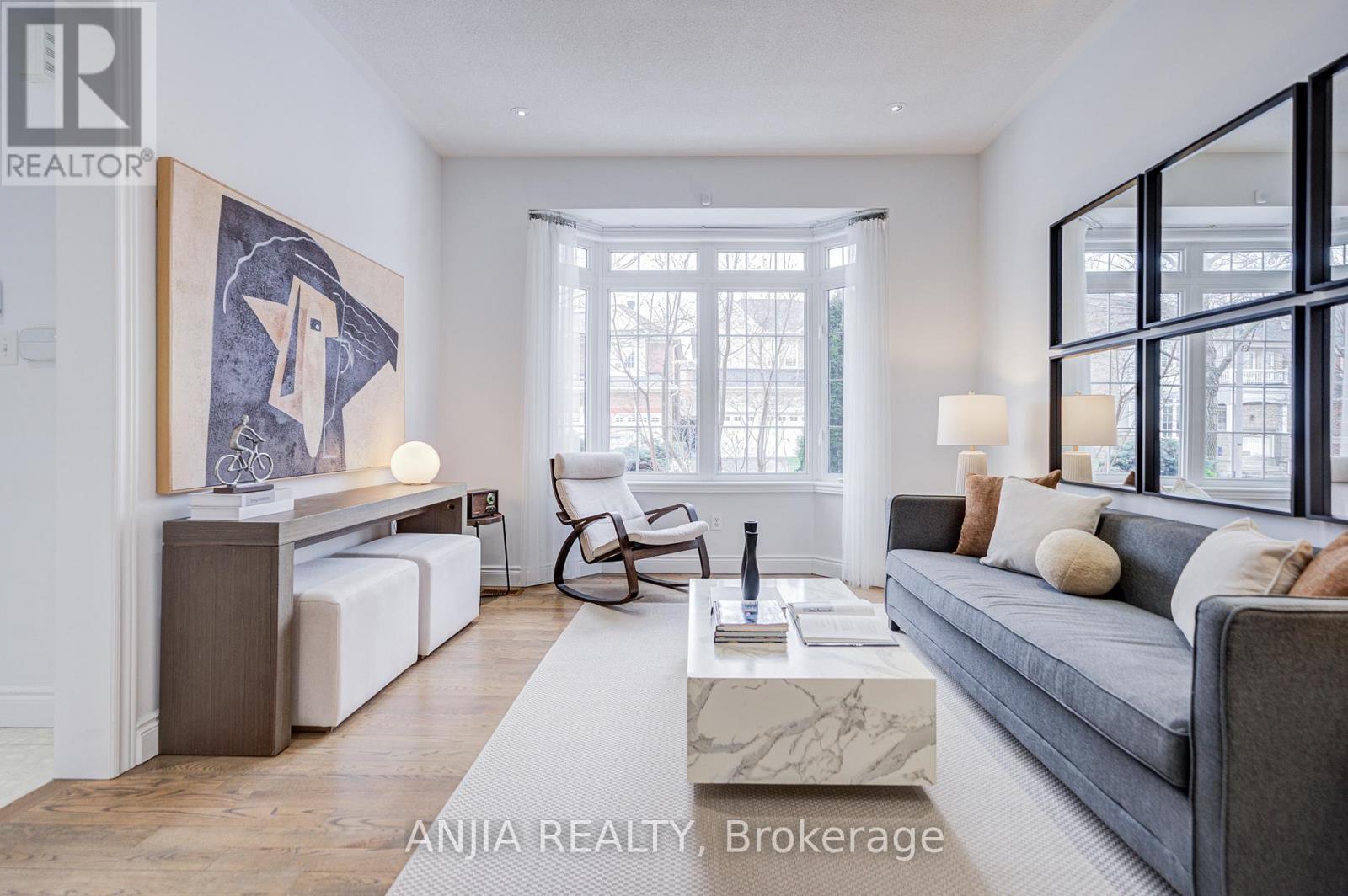 10 Golden Meadow Drive, Markham, Ontario  L6E 1V8 - Photo 11 - N12902852