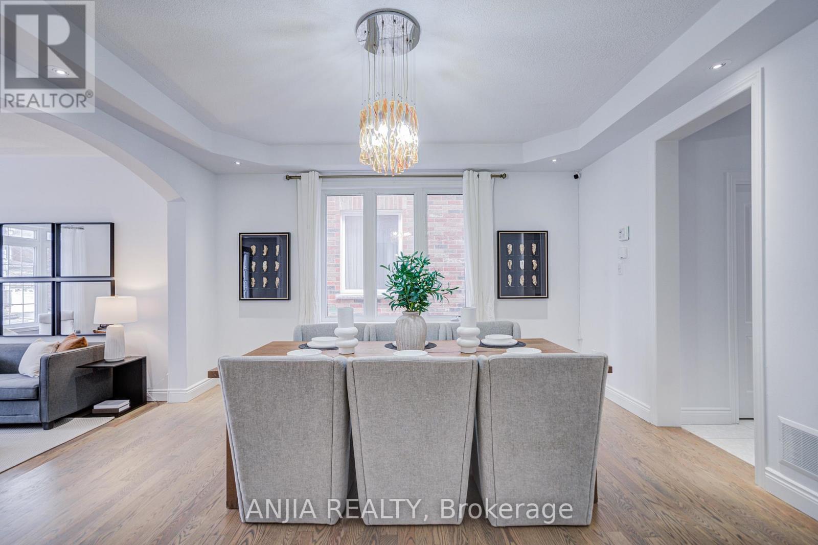 10 Golden Meadow Drive, Markham, Ontario  L6E 1V8 - Photo 12 - N12902852