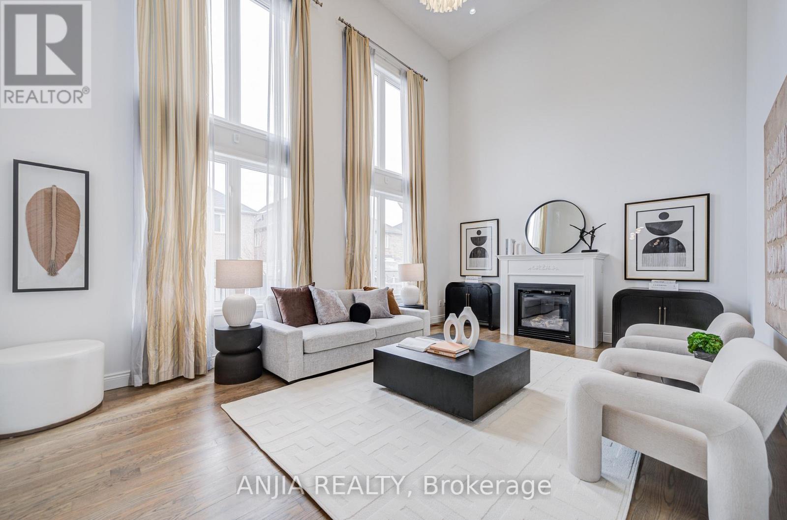 10 Golden Meadow Drive, Markham, Ontario  L6E 1V8 - Photo 15 - N12902852