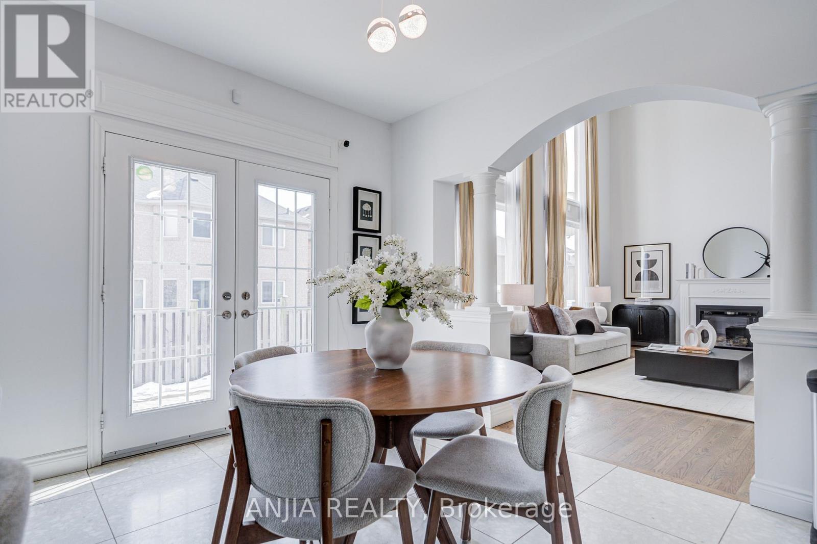 10 Golden Meadow Drive, Markham, Ontario  L6E 1V8 - Photo 19 - N12902852