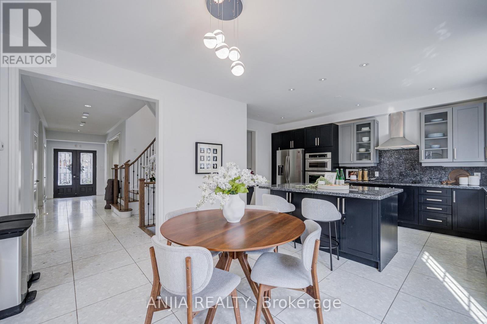 10 Golden Meadow Drive, Markham, Ontario  L6E 1V8 - Photo 20 - N12902852