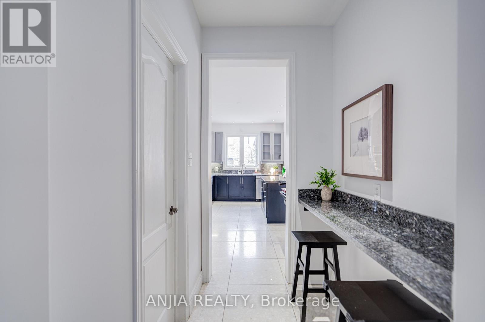 10 Golden Meadow Drive, Markham, Ontario  L6E 1V8 - Photo 25 - N12902852