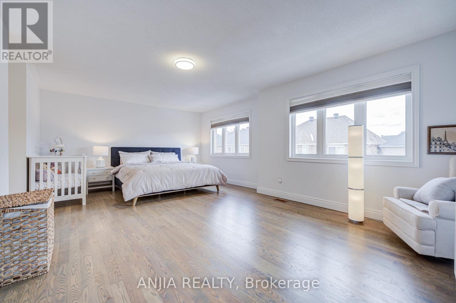 10 Golden Meadow Drive, Markham, Ontario  L6E 1V8 - Photo 30 - N12902852